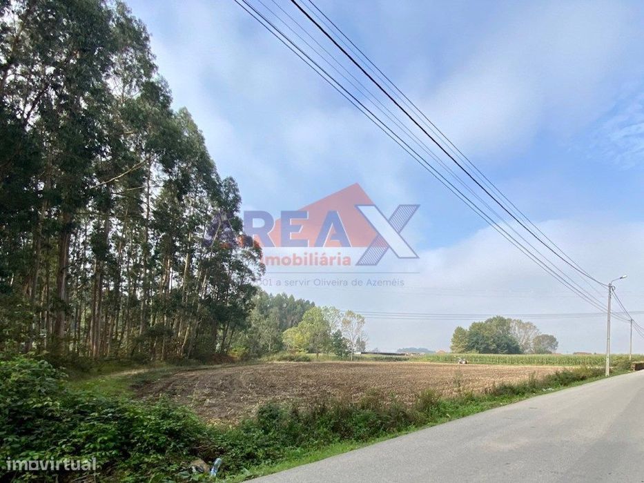 Terreno localizado em zona industrial, com projeto aprovado para 3 ...