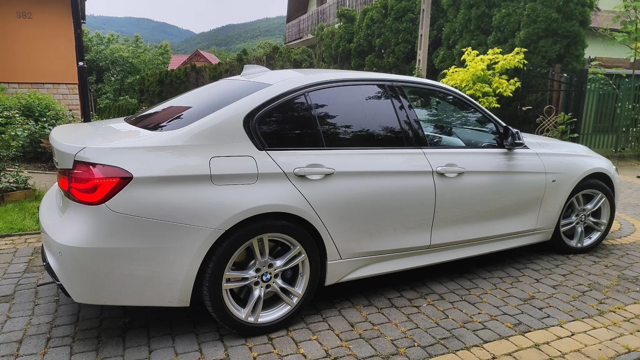 BMW Seria 3 LCI, salon pl, bogate wyposażenie, niski przebieg