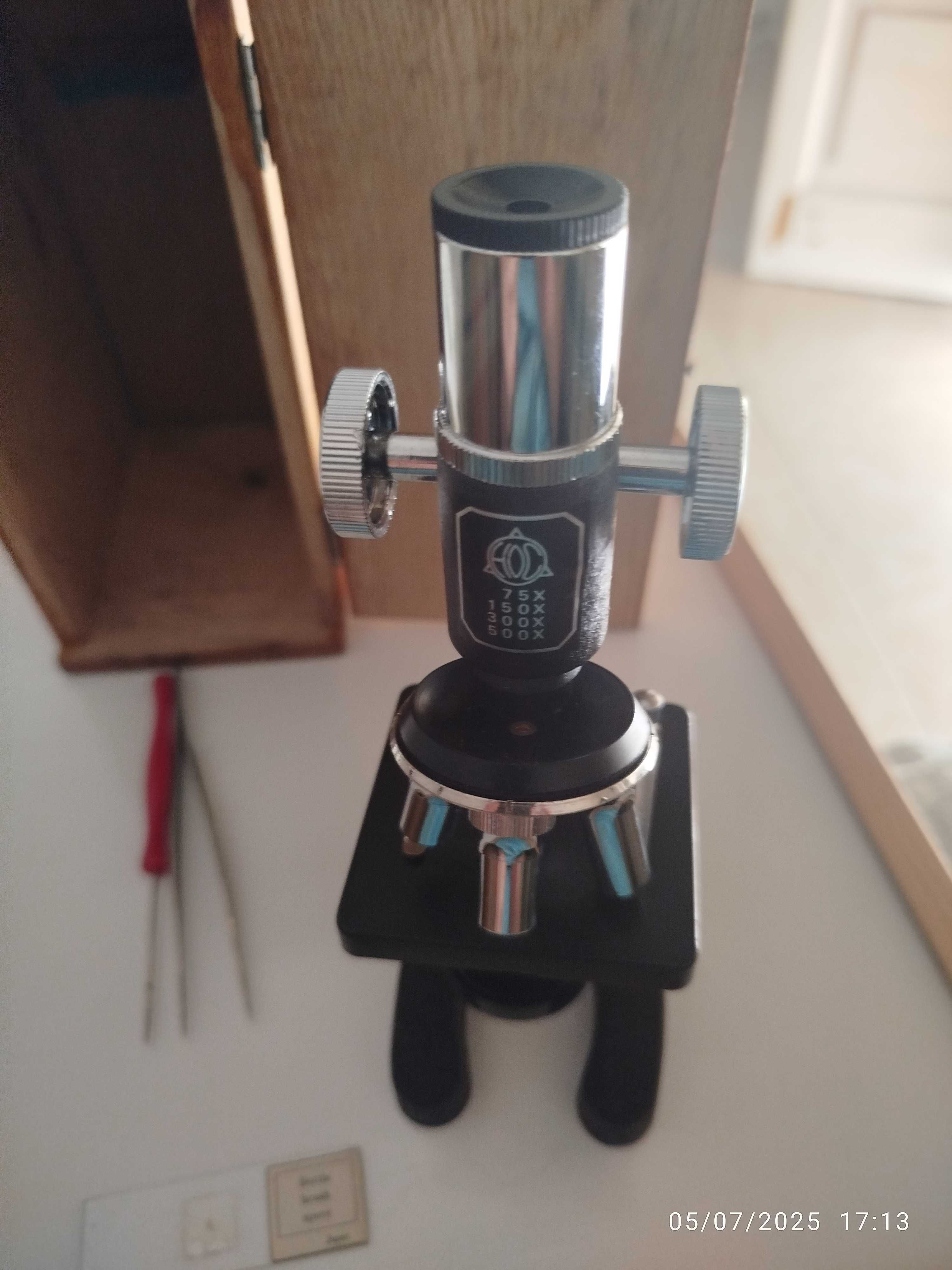 Microscópio Antigo Japonês impecável