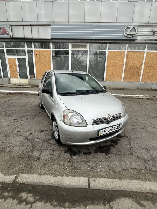 TOYOTA Yaris 2000г 1.3 бенз VVT-I Автомат Переоформление