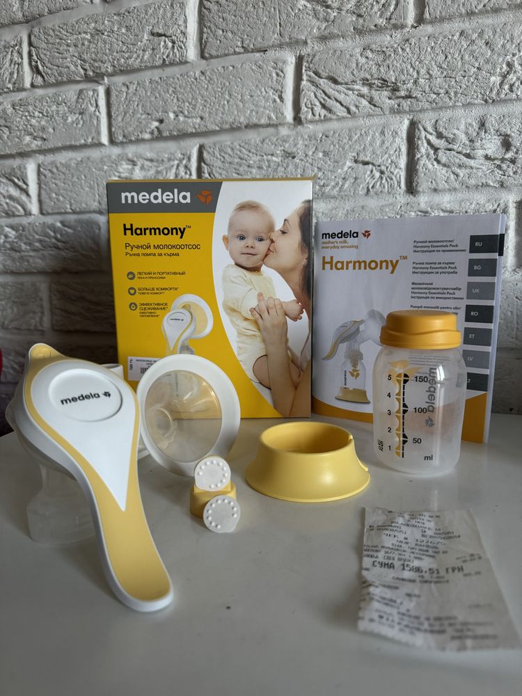 Молоковідсмоктувач механічний Medela Harmony