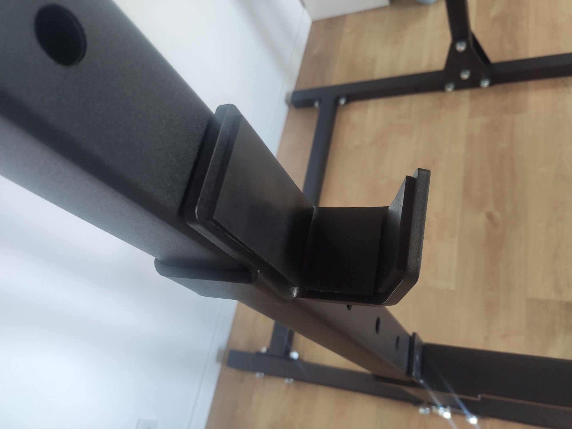 Half rack stojak do przysiadów z asekuracją