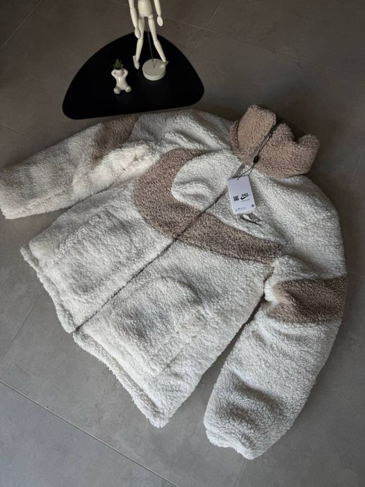 Двостороння куртка Nike Nocta Cream White