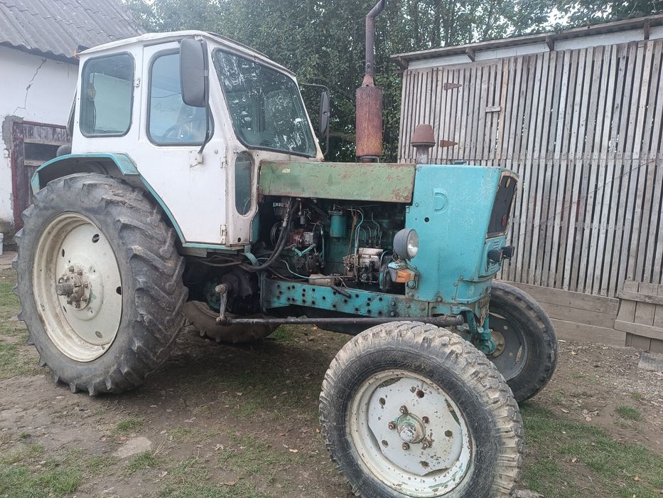 Продам трактор Юмз