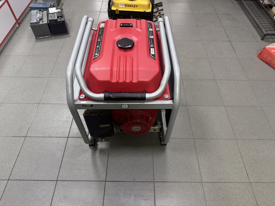 Бензиновий генратор Suptech 6500TE 5.5 квт