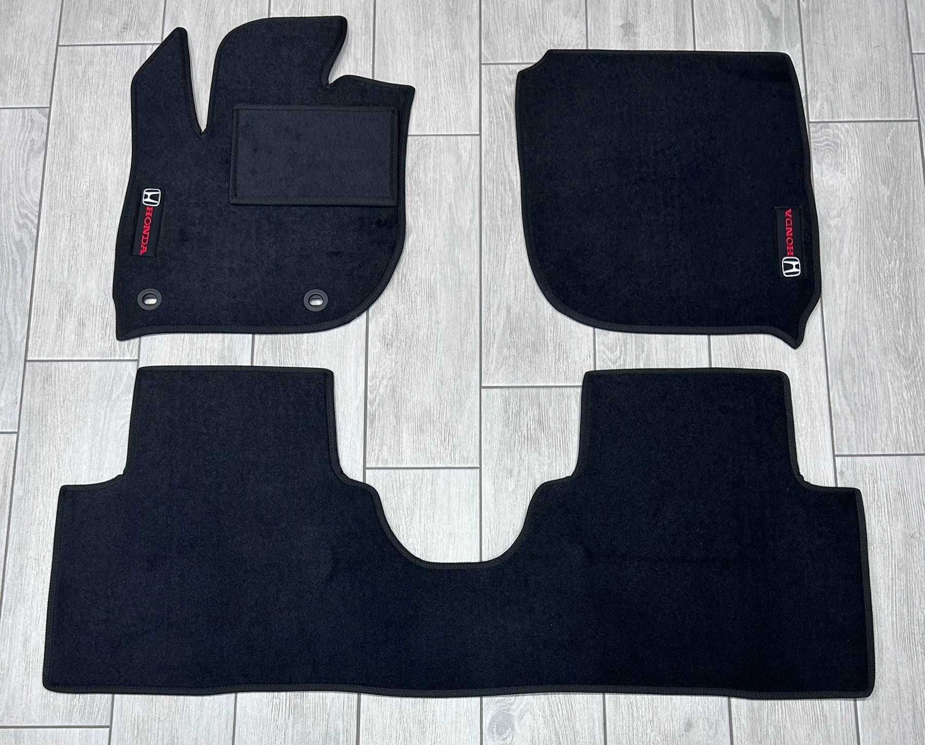 Текстильні килимки в салон Mitsubishi Pajero Wagon Sport