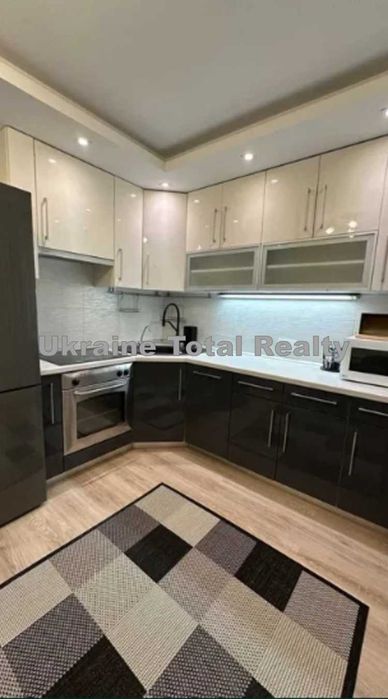 ВИНОГРАДАР! Чудова 1 кімнатна квартира з ремонтом! Пр-т Свободи 30Б