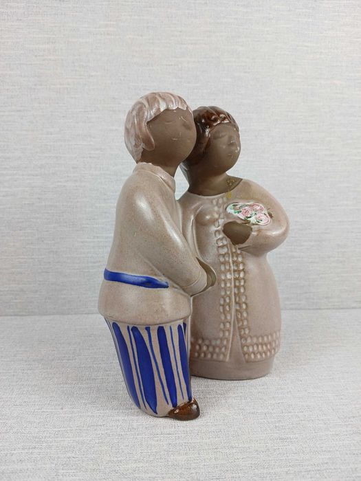 Ceramiczna figurka zakochanej pary Szkliwiona JIE Gantofta Szwecja