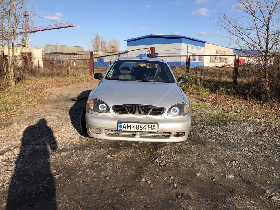 Продам ланос 1.5 бенз SE