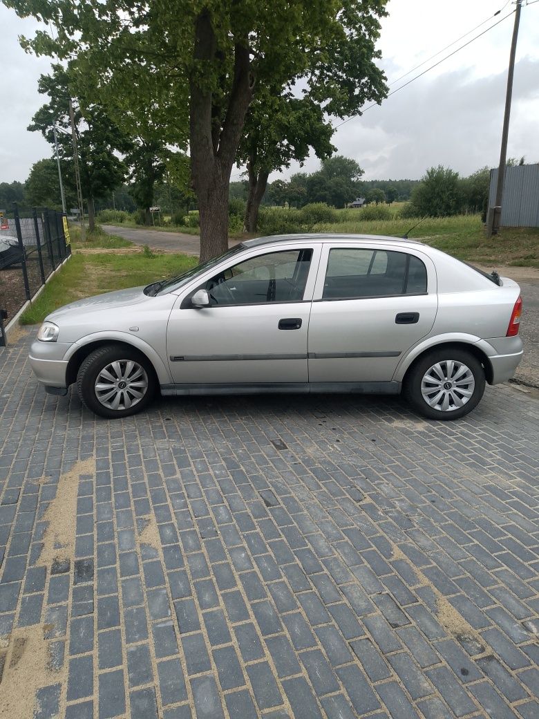Opel Astra stan idealny klima sprawna