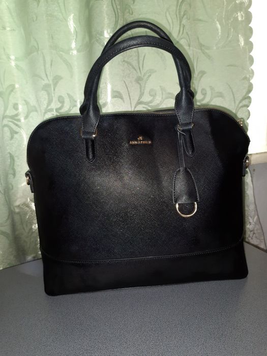 Стильная сумка для деловых  (ноутбука) и не только