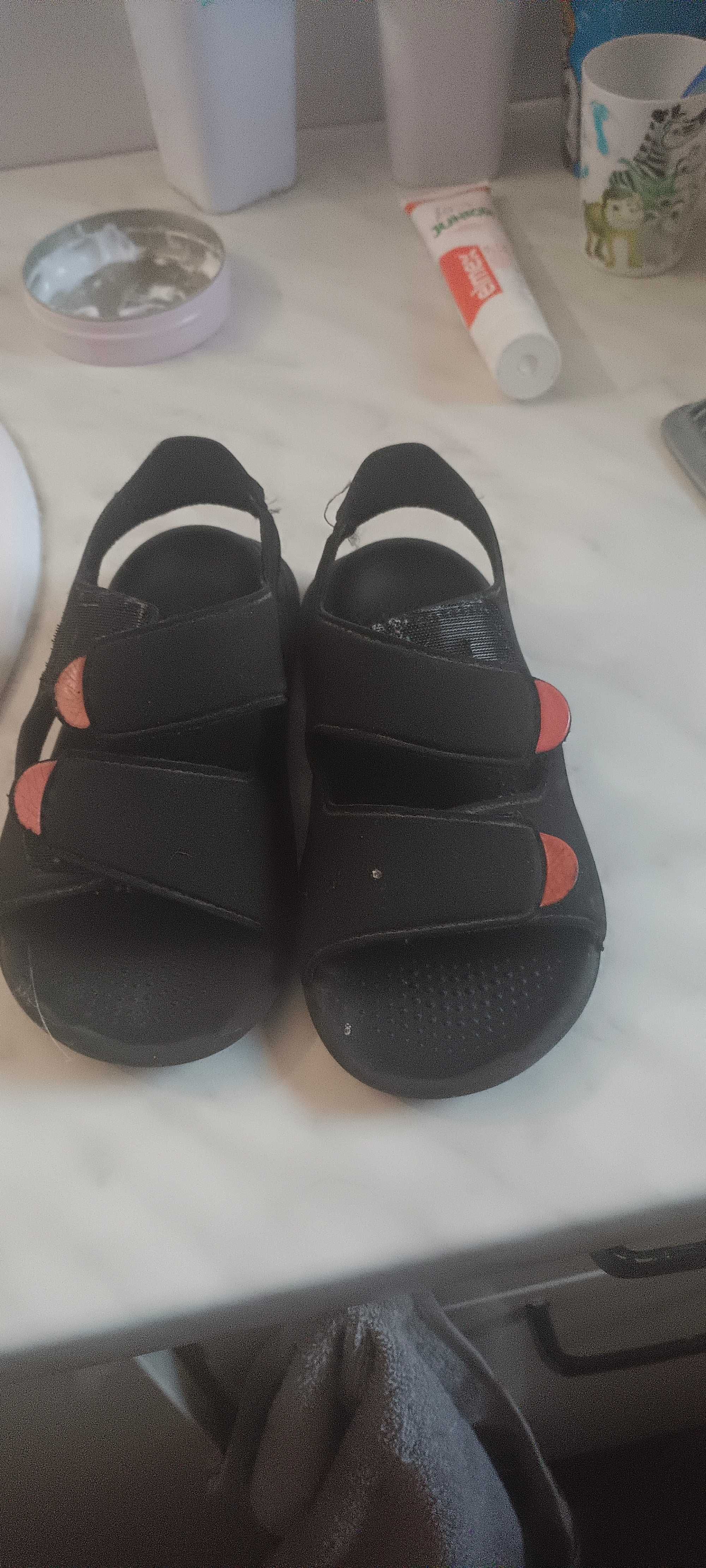 Sprzedam sandały dziecięce Adidas rozmiar 31