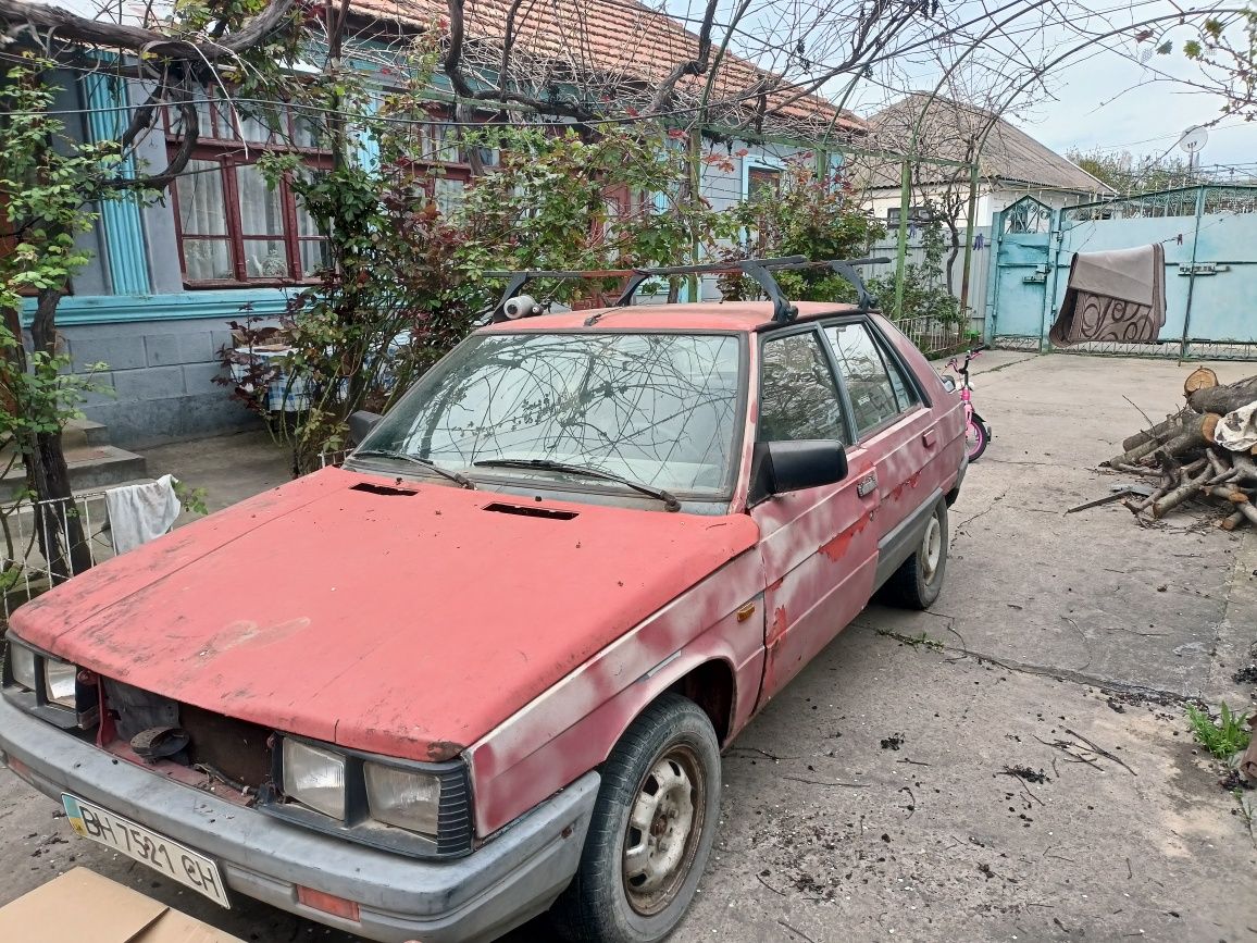 Renault 11 1985года