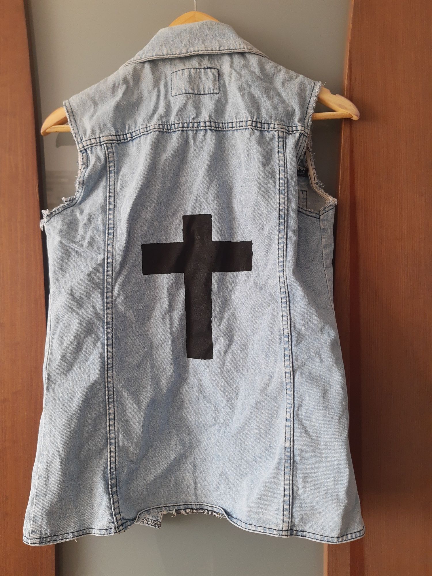 Katana jeansowa bez rękawów