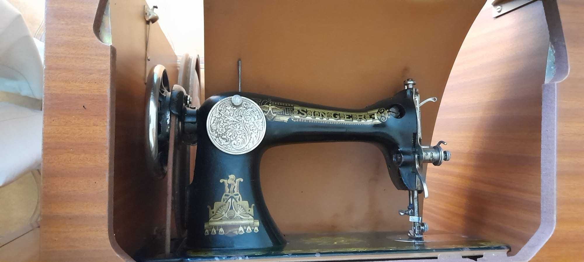 Máquina de costura - Singer