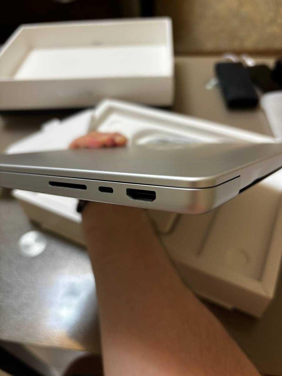 MacBook Pro M2 Pro 14" 16GB 1TB A2779 (12 CPU 19GPU)