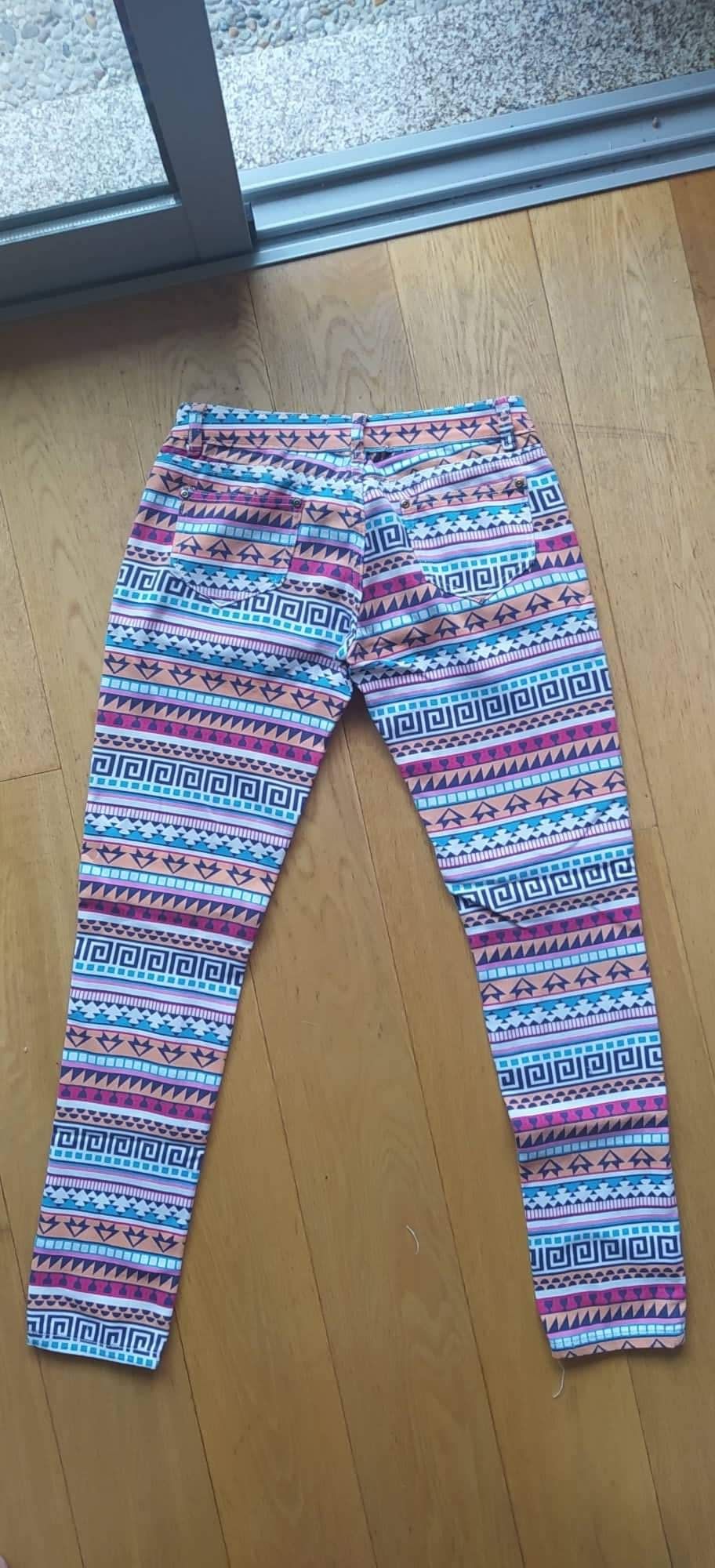 Calça tamanho 40 - vendido individualmente