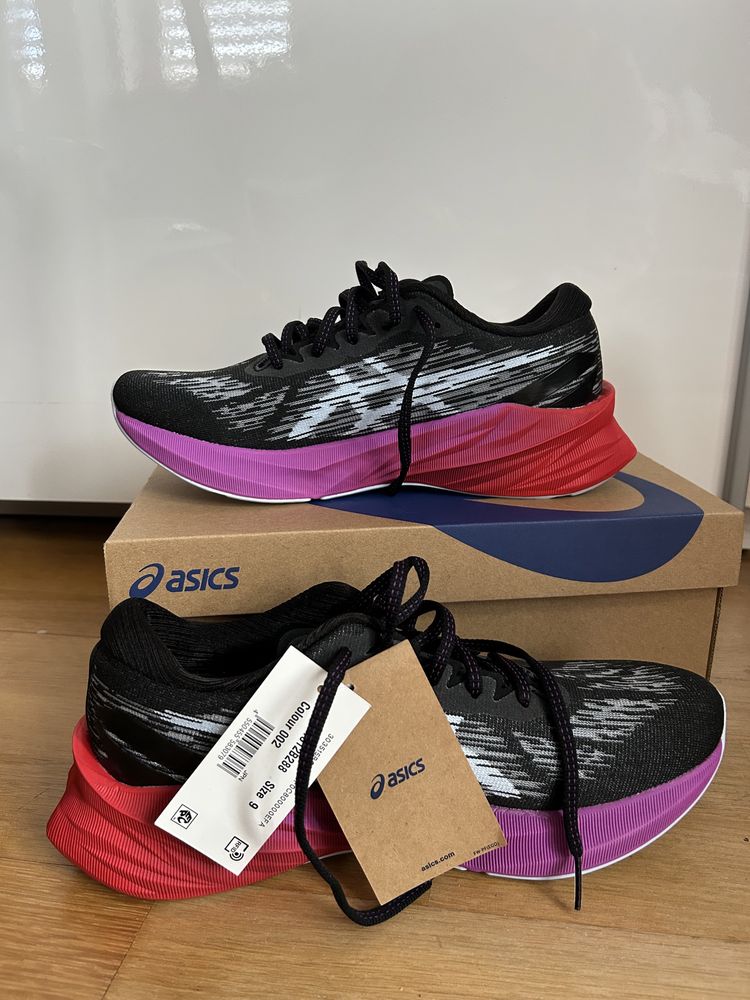 NOWE Asics Novablast 3 buty do biegania