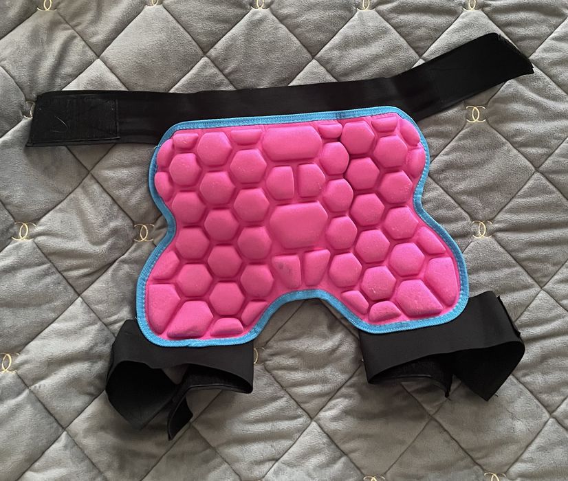 Захист для маленькоi попки 4-6 р