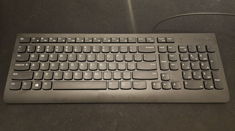 Komputer gamingowy Lenovo Legion | i5-7400 | GTX 1060 | 16GB RAM | SSD