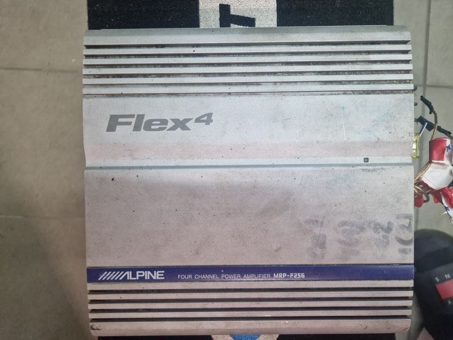 Wzmacniacz samochodowy Alpine Flex 4 plus Subwoofer Blaupunkt