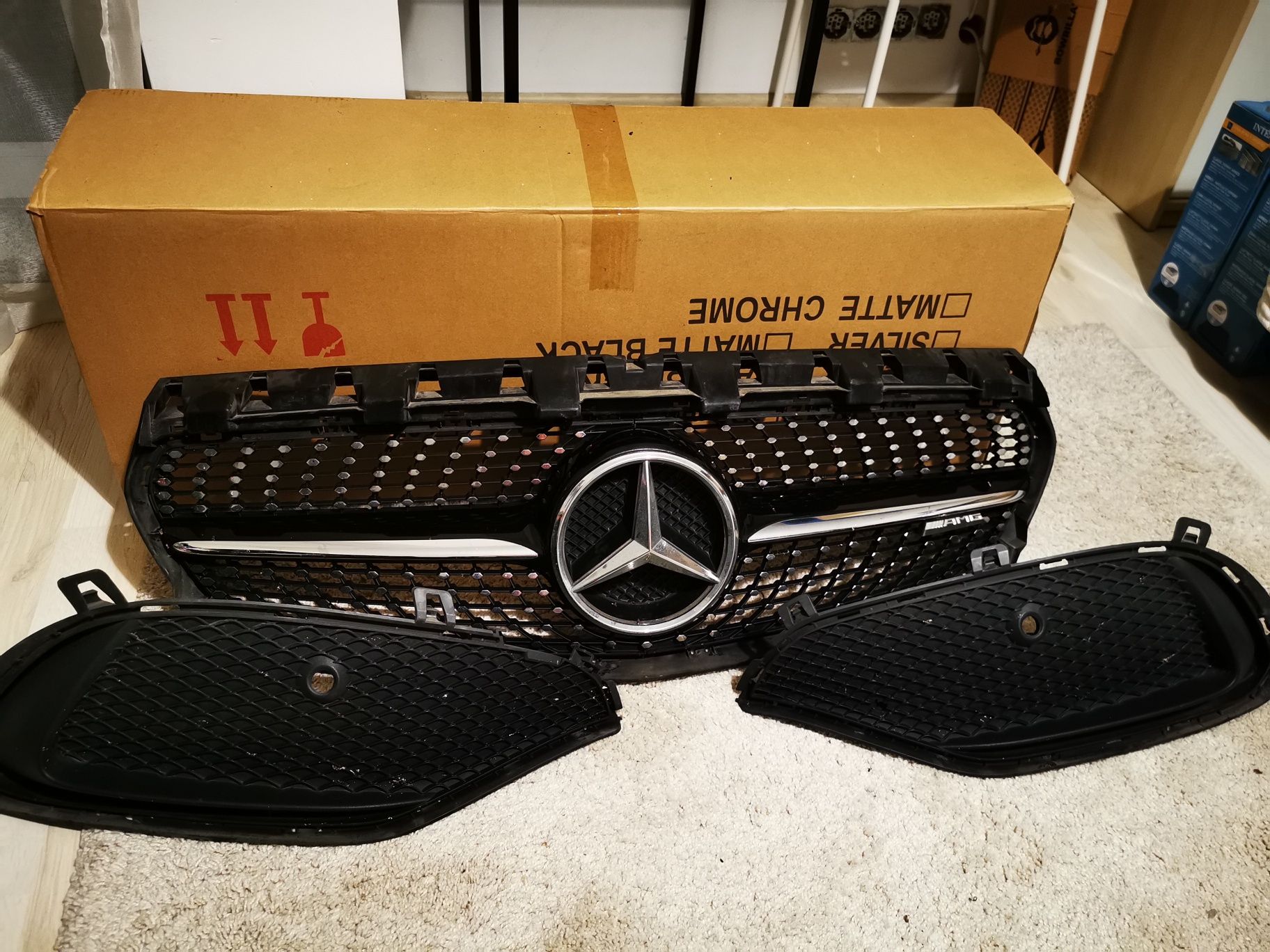 Grill Diamond, kratki zderzaka, podswietlana gwiazda Mercedes CLA AMG