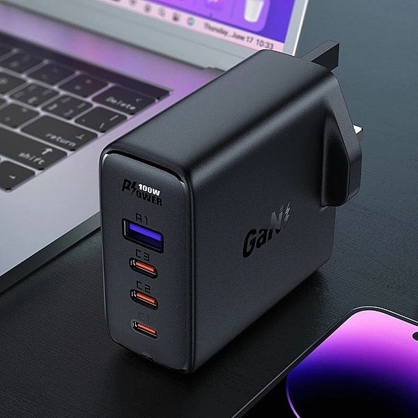 Szybka ładowarka GaN UK Acefast A40/100W PD 3x USB-C 1x USB-A - czarna