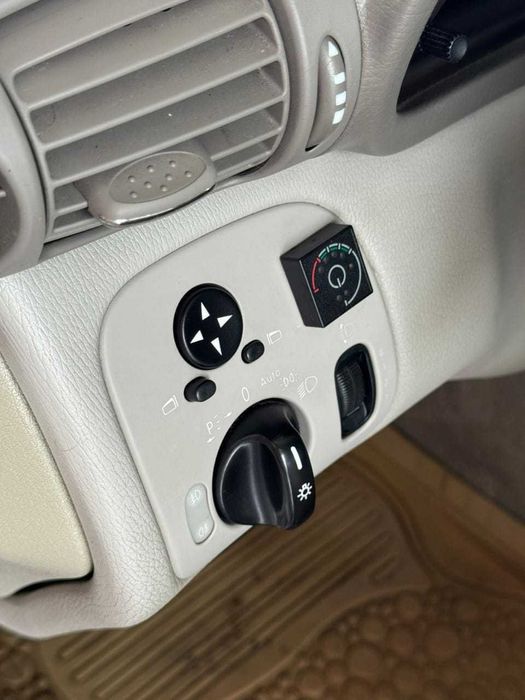 Mercedes-Benz C-Class 2001