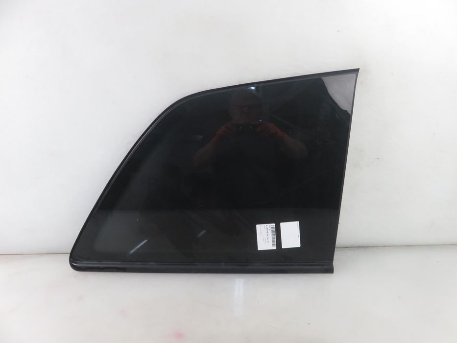 Szyba Karoseryjna Prawa Tylna Opel Zafira B Minivan