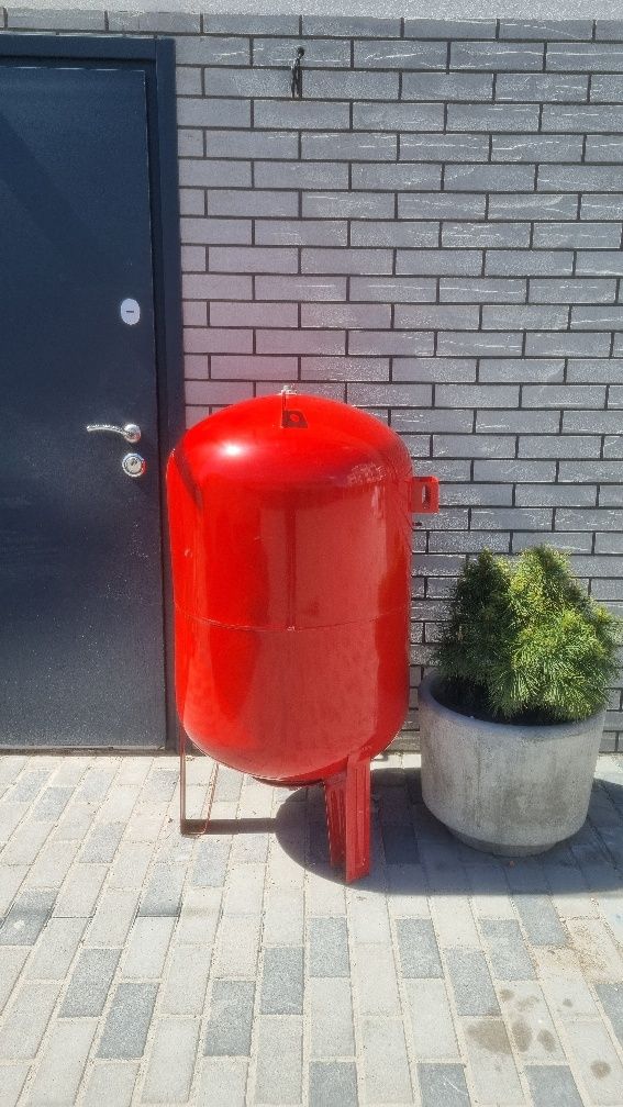 Гідроакамулятор 300 л