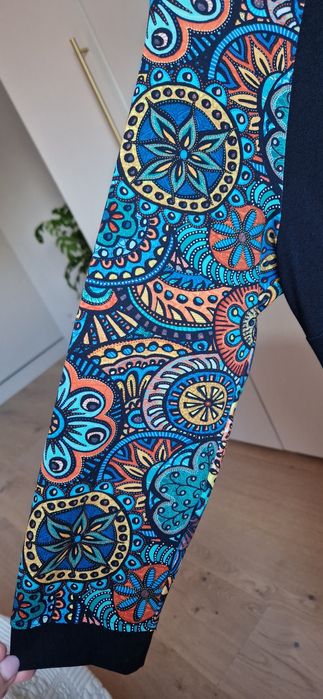 Sukienka mini czarna multikolor Vippi Design  L 40