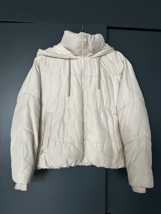 Осіння куртка бренду Zara