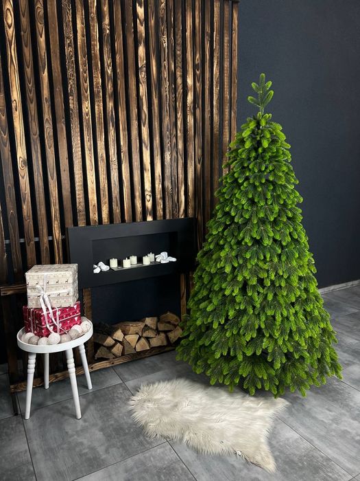 ялинка Роял лита з салатовими кінцями 1,8м. в коробці