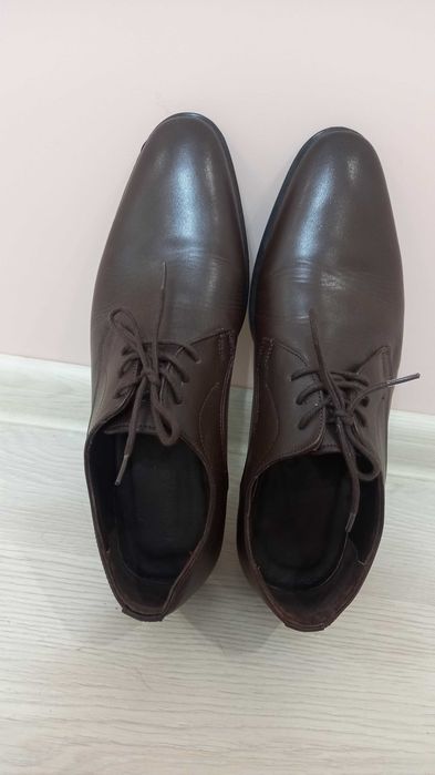 НОВІ Чоловічі туфлі з натуральної шкіри коричневого кольору