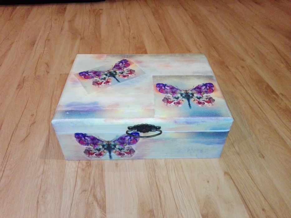 Skrzynka pamiątek malucha