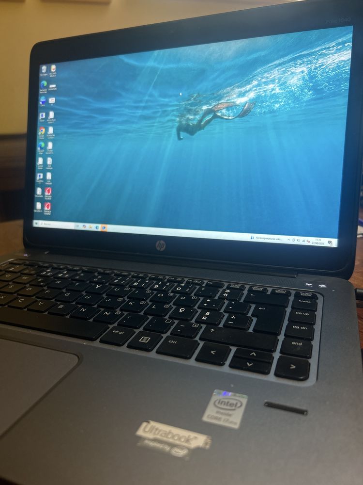 HP EliteBook - Portatil