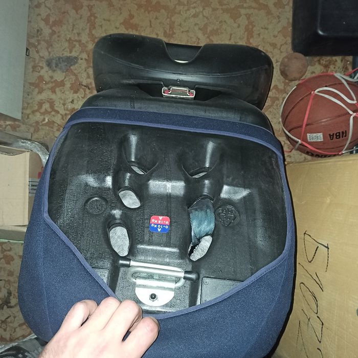 Детское автокресло до 18 кг