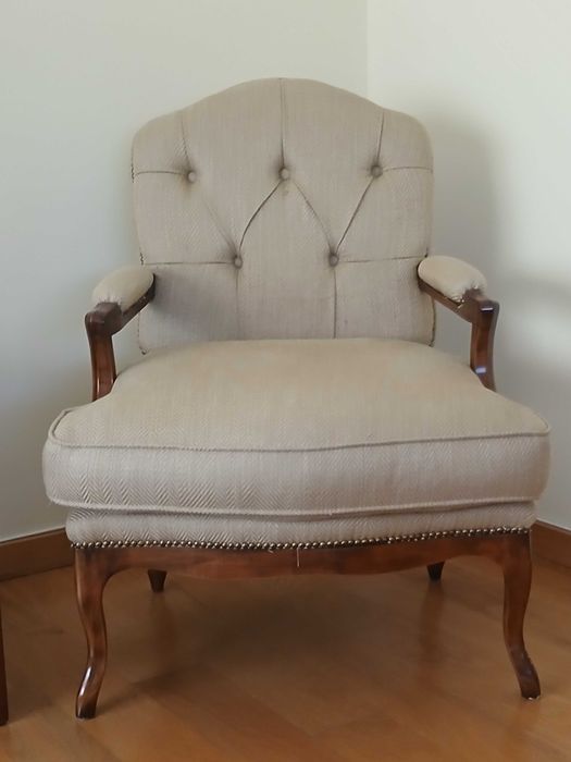 Cadeirão clássico para sala ou quarto marca 8&80