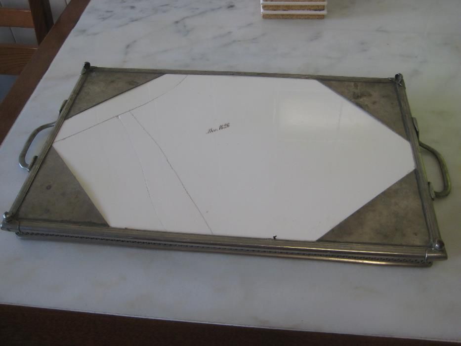 Antiguidade séc XVII – tabuleiro porcelana, 43cm x 28cm