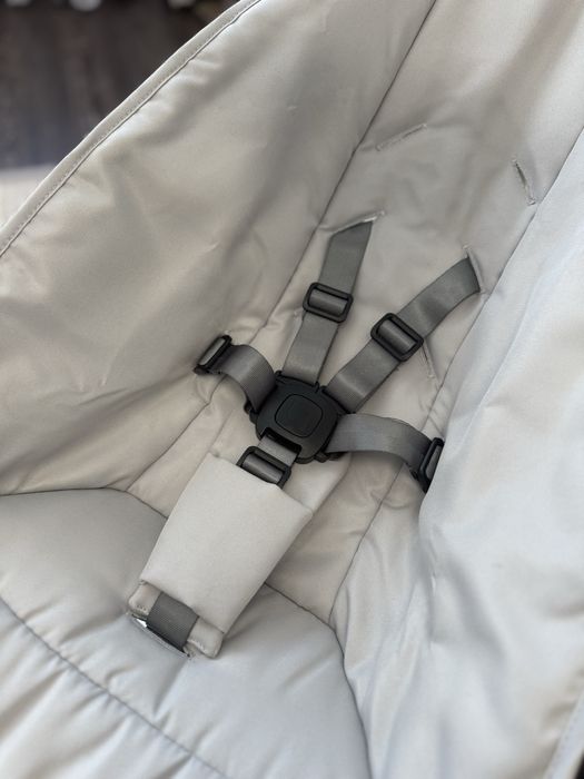 Центр 4moms MamaRoo 5.0