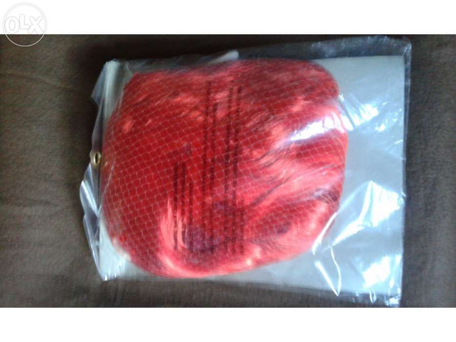 Cabeleira de grande volume nova .