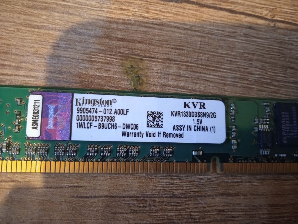 2 płytki Pamięci RAM  2Gb Kingston DDR3