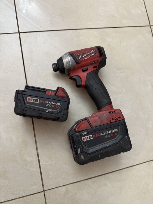 Гайковерт M18 MILWAUKEE + 2АКБ