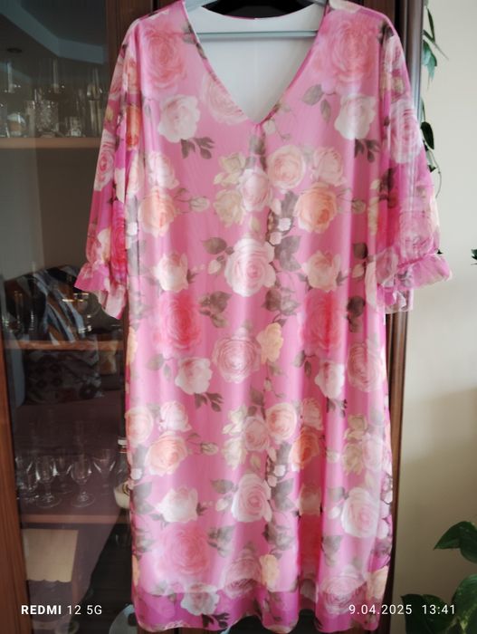 Sukienka nowa   na podszewce r.48-50