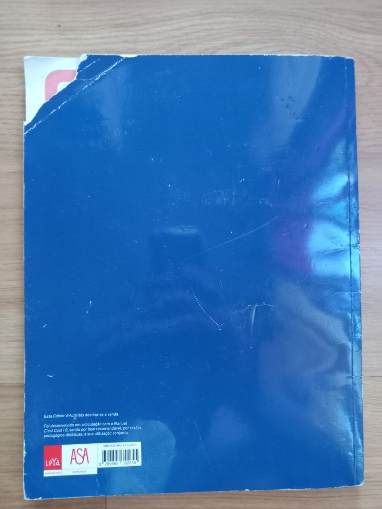 Caderno de atividades francês 8 ano