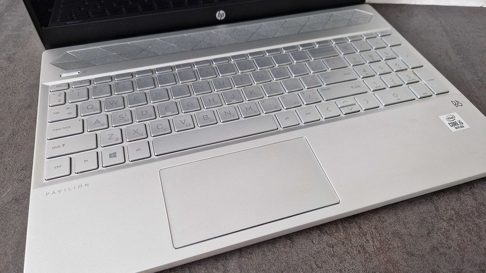 Ноутбук HP Pavilion i5-1035G1/12 озу/256 ссд