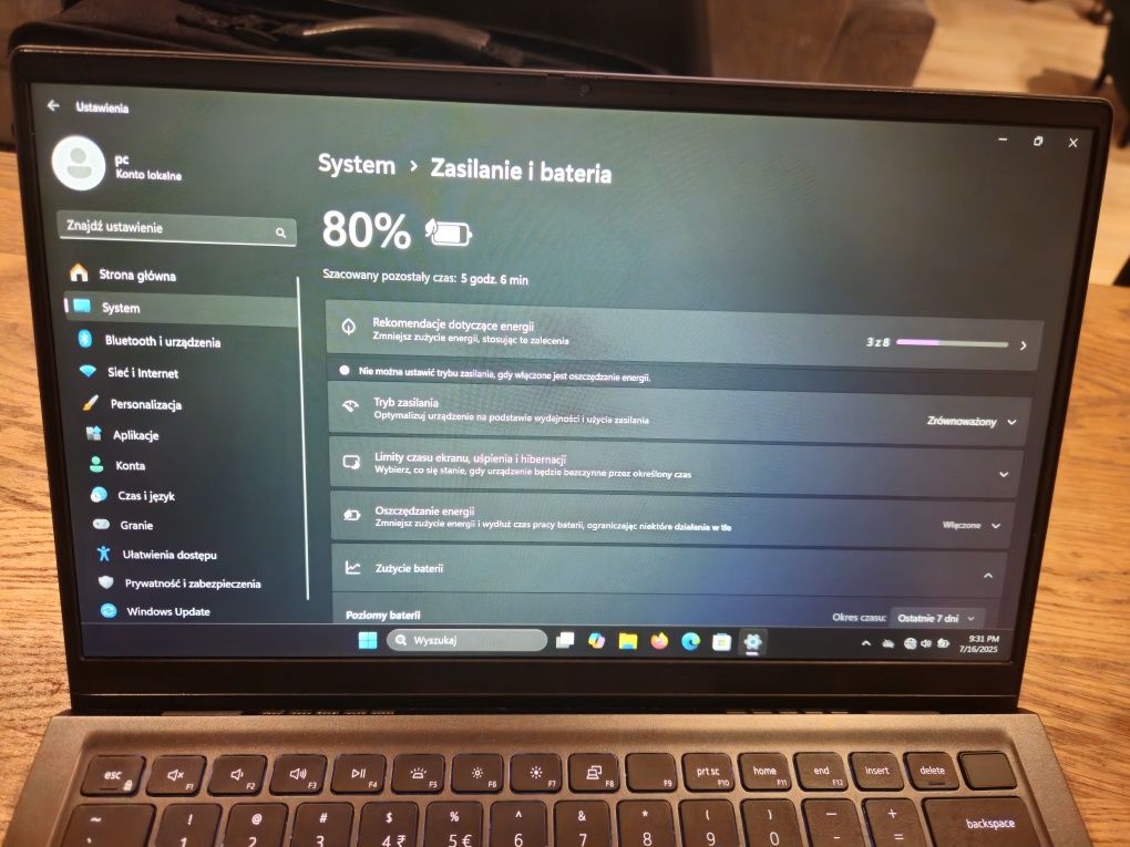 Dell Vostro 5415 Biznesowy Laptop 8GB 256Gb SSD AMD Ryzen 5 WIN 11 PRO