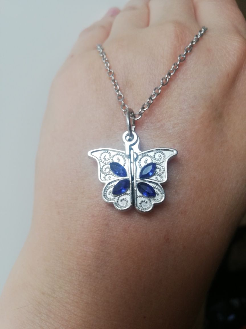 Zawieszka otwierany motyl na łańcuszku