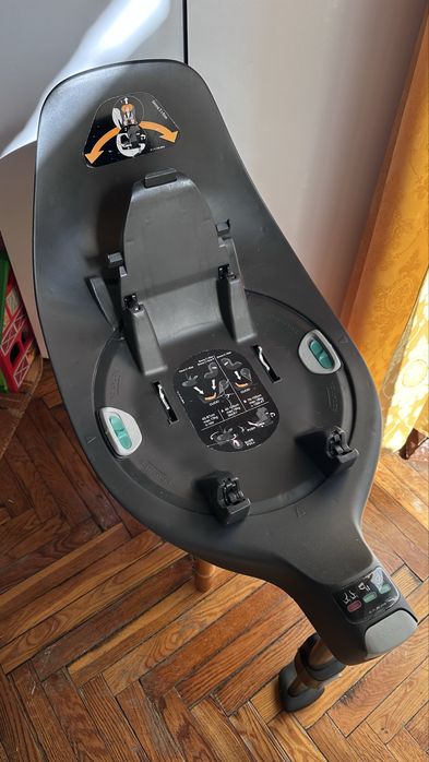 автокрісло cybex cloud z+ та база