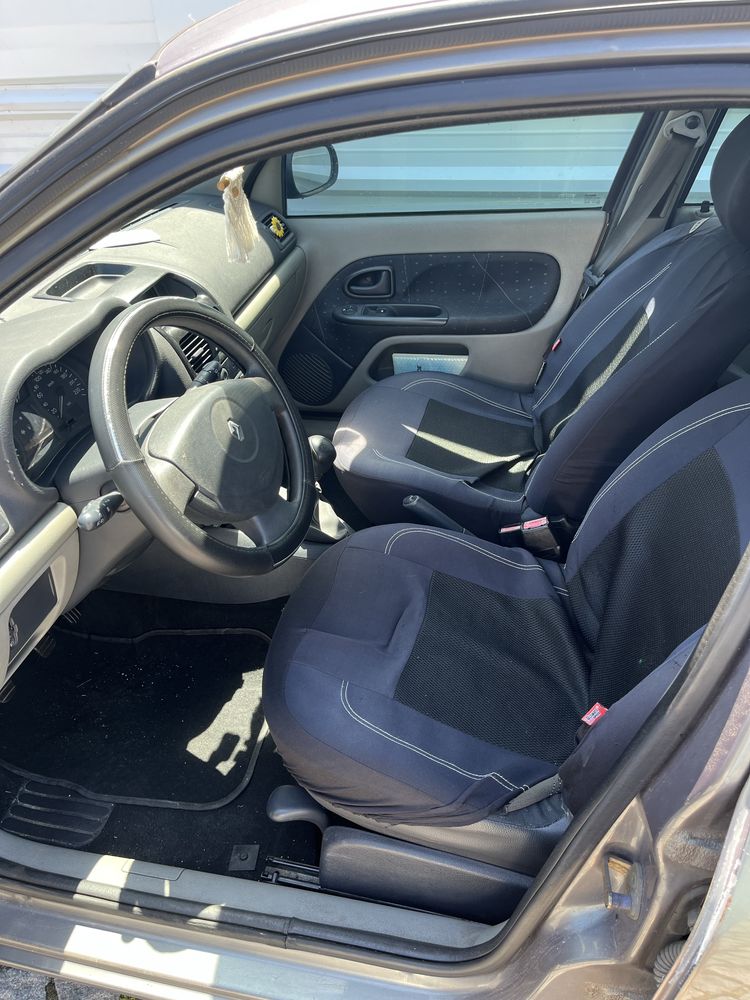 Renault Clio 2 - 1.2 16V 2003